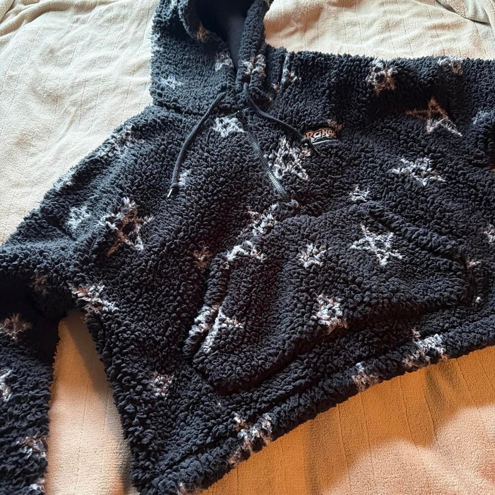 Broken Promises black & white star patterned zip up sherpa hoodie Size L